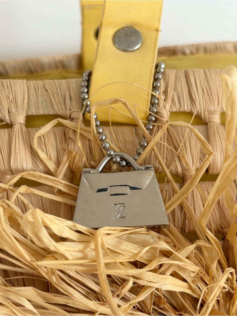 Jeanne Lottie Yellow Straw Tote Bag - Picture 3 of 10